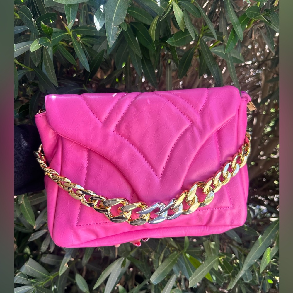 Pink leather bag women’s pink leather shoulder bag lady purse with gold chains